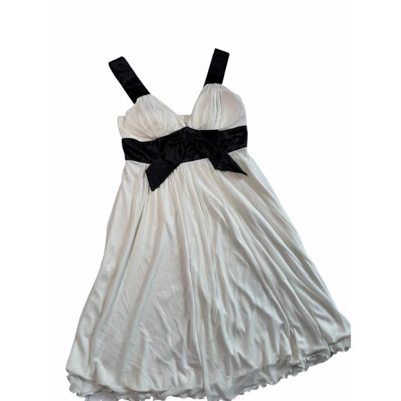 Speechless Dresses & Skirts - Speechless Y2K Ivory Black Coquette Sabrina Britney Babydoll Dress Medium